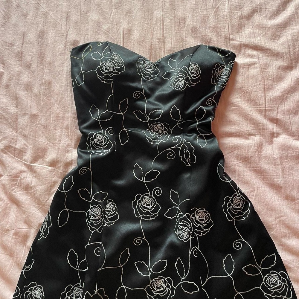 Floral Strapless White House Black Market Dress